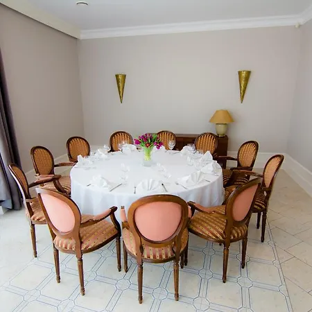 Centrum Konferencyjno-Apartamentowe Mrowka Warsaw