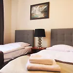 Centrum Konferencyjno-apartamentowe Mrowka 3*