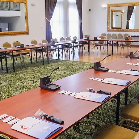 Centrum Konferencyjno-apartamentowe Mrowka