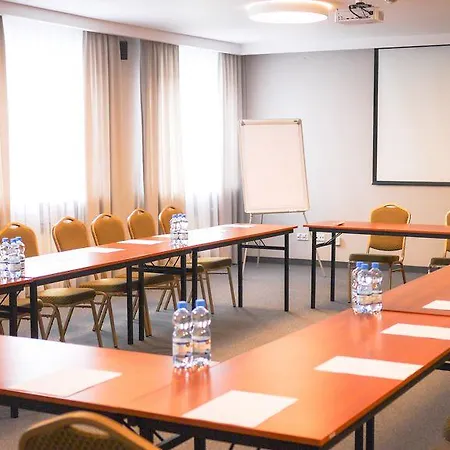 Centrum Konferencyjno-apartamentowe Mrowka Feriepark 3*