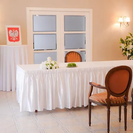 Centrum Konferencyjno-apartamentowe Mrowka Feriepark 3*