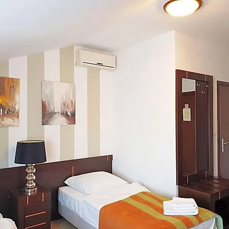 홀리데이파크 Centrum Konferencyjno-apartamentowe Mrowka