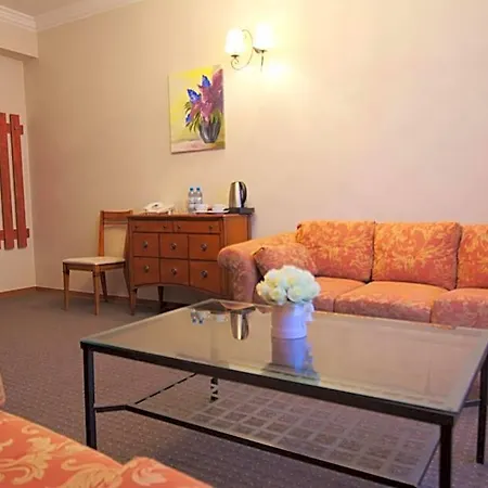 Centrum Konferencyjno-apartamentowe Mrowka 홀리데이파크