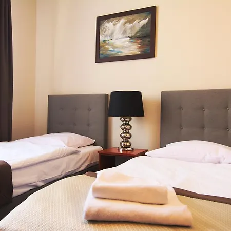Centrum Konferencyjno-apartamentowe Mrowka 3*