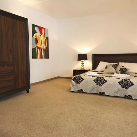 Centrum Konferencyjno-apartamentowe Mrowka Warschau