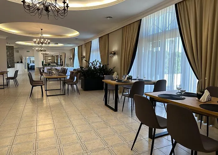 Centrum Konferencyjno-Apartamentowe Mrowka Holiday park