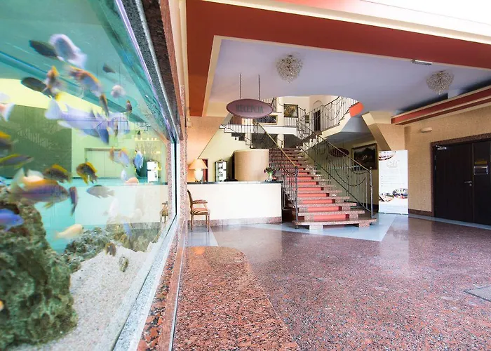 Holiday park Centrum Konferencyjno-Apartamentowe Mrowka Warsaw