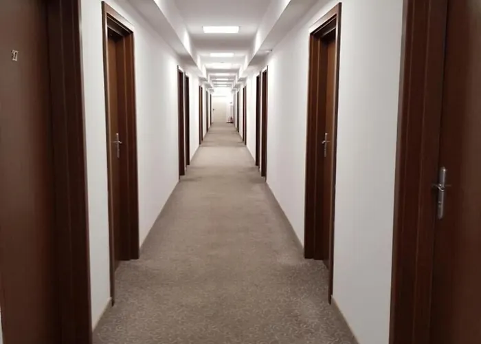 Centrum Konferencyjno-apartamentowe Mrowka Варшава