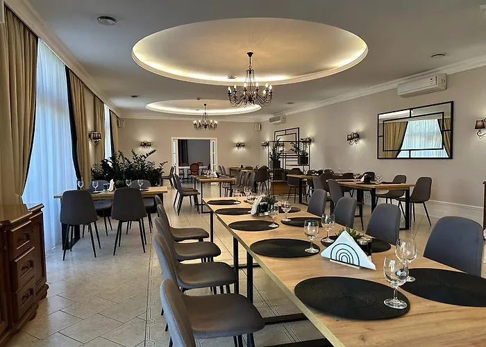 Centrum Konferencyjno-Apartamentowe Mrowka Holiday park 3*