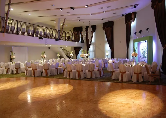 Üdülőpark Centrum Konferencyjno-apartamentowe Mrowka 3*