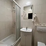 Centrum Konferencyjno-apartamentowe Mrowka Варшава