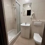 Centrum Konferencyjno-apartamentowe Mrowka 3* Варшава