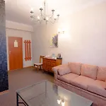 Centrum Konferencyjno-apartamentowe Mrowka 3*