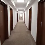 Centrum Konferencyjno-apartamentowe Mrowka Варшава
