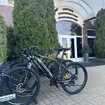 Centrum Konferencyjno-apartamentowe Mrowka ホリデーパーク