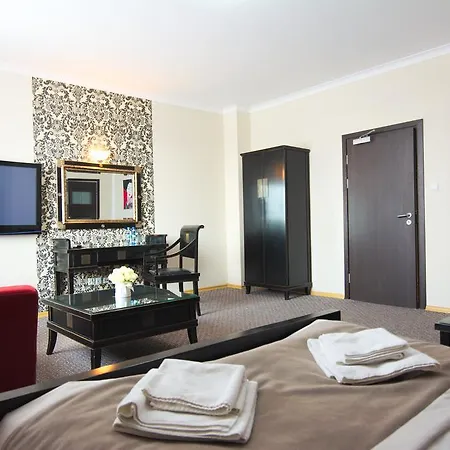 Centrum Konferencyjno-Apartamentowe Mrowka 3* Warschau